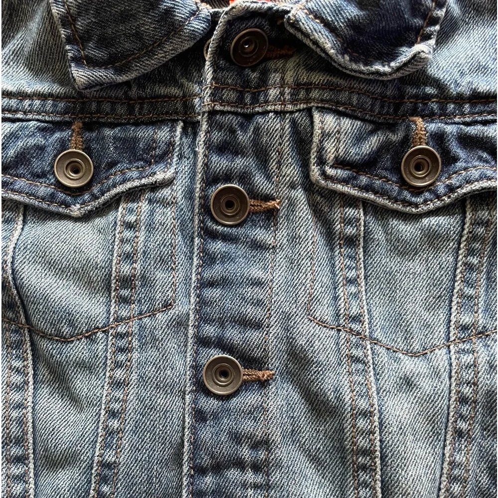 The children’s place toddler denim button up jacket size 2